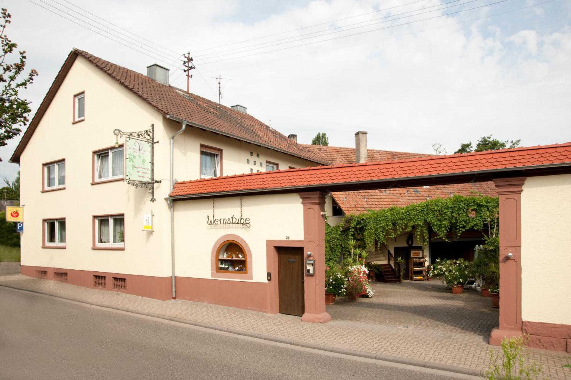 Weingut Und Gaestehaus Vongerichten Oberhausen  Eksteriør bilde