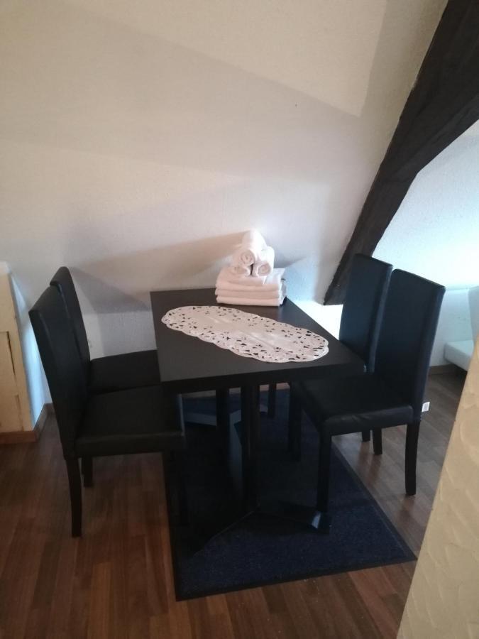 Weingut Und Gaestehaus Vongerichten Oberhausen  Eksteriør bilde